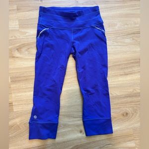 Purple Athleta Cropped Capri Running Leggings Size Small